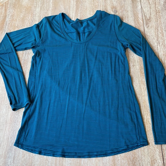Lululemon Long Sleeve Shirt Size 8 - Picture 4 of 11
